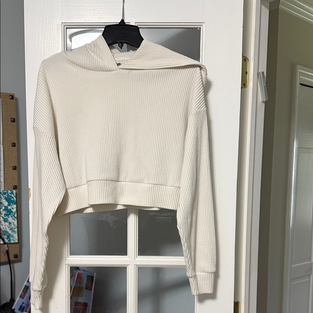 ALO Muse Cream Ribbed Cropped Hooded Sweatshirt